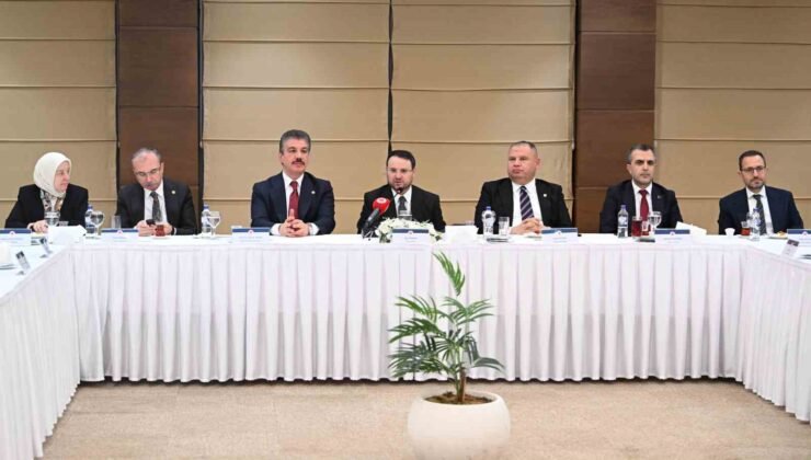 Bakan Gürlek: “İzmir, Ankara ve İstanbul’da bir irtibat bürosu kuracağız”