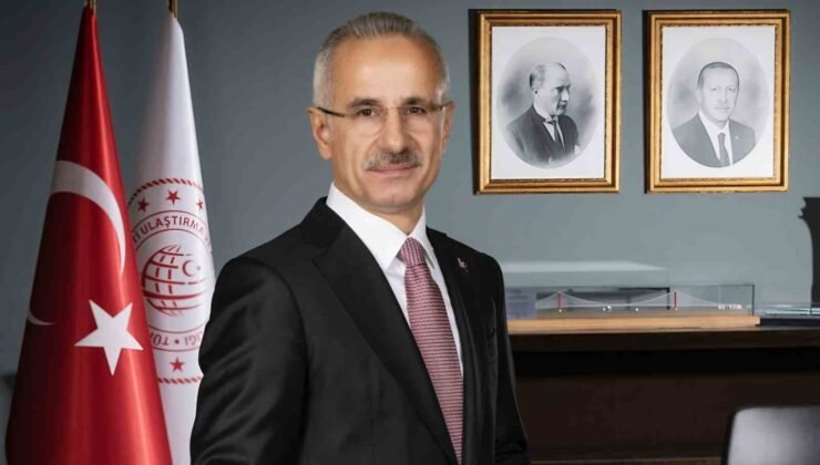 Bakan Uraloğlu: “Cuma günü Milli Elektrikli Hızlı Trenimizi raylara indirerek, test sürecini resmen başlatacağız”