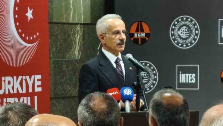 Bakan Uraloğlu: “Hedefimiz 14 bin kilometre olan demiryolu ağımızı 2028 yılında 17 bin 300 kilometrelere çıkarmak”