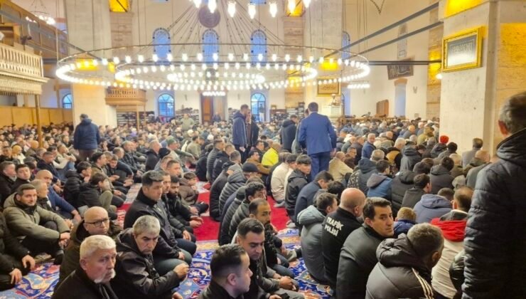 Balıkesirliler Zağnospaşa’da bayramlaştı