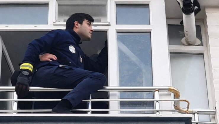 Balkondan uzanan yardım eli minik canı kurtardı