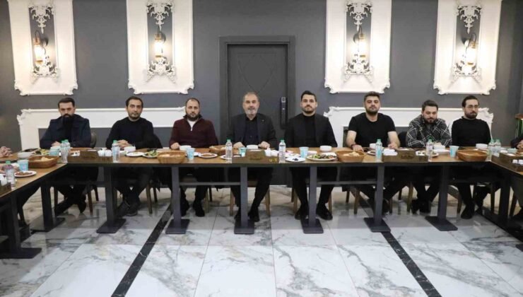 Başkan Alan, gençlerle bir araya geldi