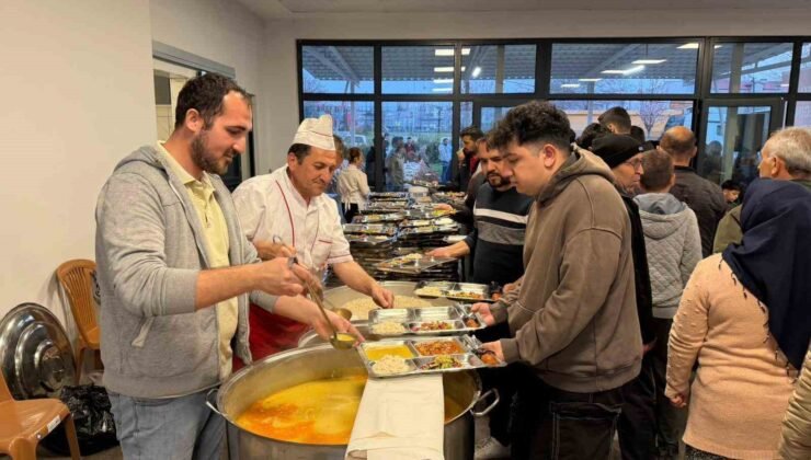 Başkan Arslan, Elmalı Mahallesi hemşehrileriyle iftarda buluştu