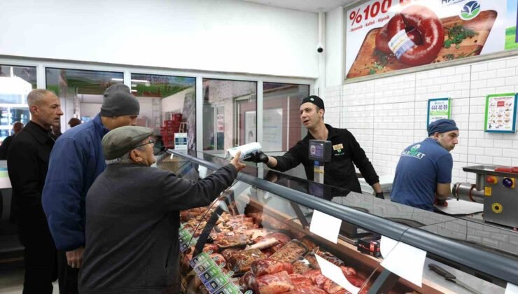 Başkan Çerçioğlu’ndan Ramazan Bayramı öncesi Halk Ege Et şubelerinde indirim