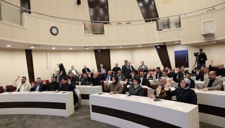 Başkan Çolakbayrakdar: “Sosyal belediyecilikte örnek modeliz, en iyisini yapıyoruz”