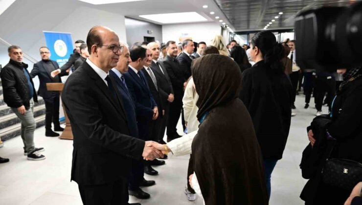 Başkan Geçit: “Başarılı hizmetlerimizin temelinde alın teriniz var”