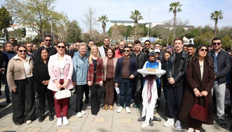 Başkan Gençay, belediye personeliyle bayramlaştı