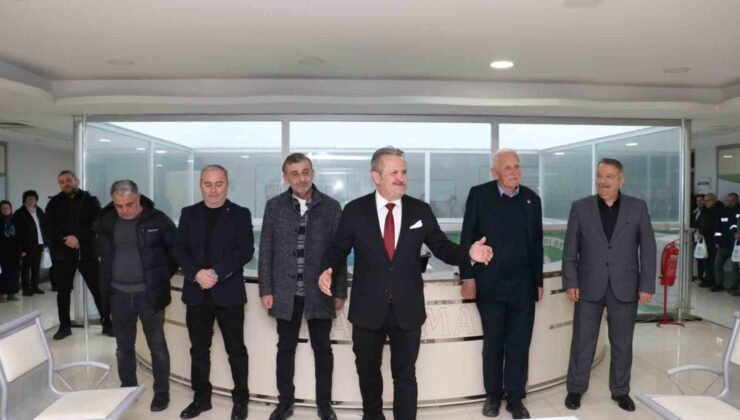 Başkan Koloğlu ilk belediye personelleri ile bayramlaştı