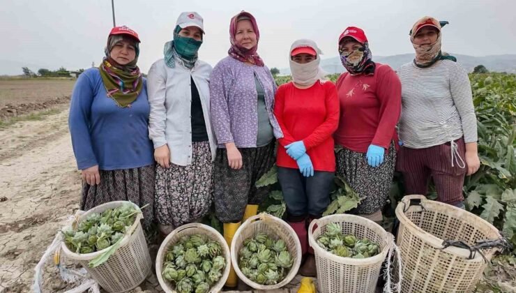 Başkan Yetişkin: “Efeler’i kadınların geleceğe umutla baktığı bir kent yapmak için çalışıyoruz”