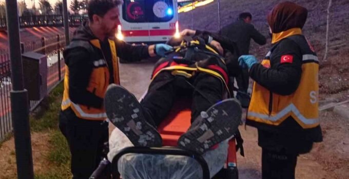 Batman merdivenden düşen bir kişi hastanelik oldu