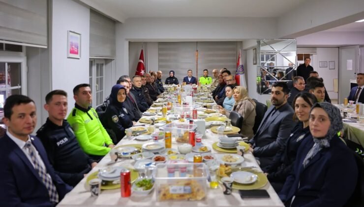 Bayburt Valisi Eldivan, emniyet personeliyle iftar programında buluştu