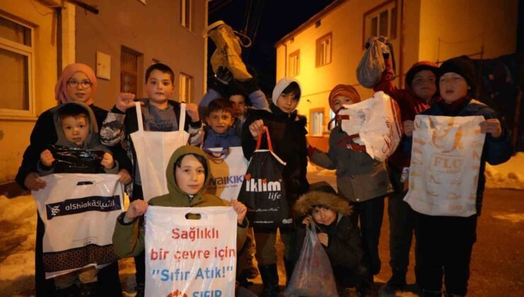 Bayburt’ta on beşi coşkusu: Asırlık gelenek ile çocuklar sokakları şenlendirdi