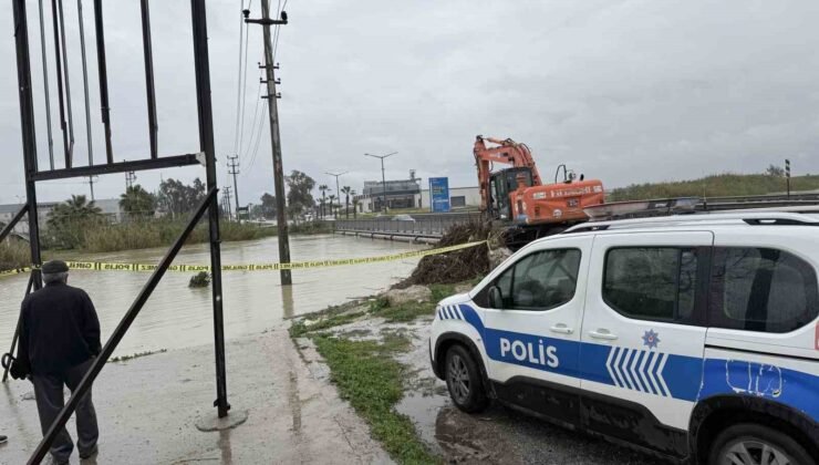 Berdan Irmağı’nda alarm, su seviyesi köprüye dayandı