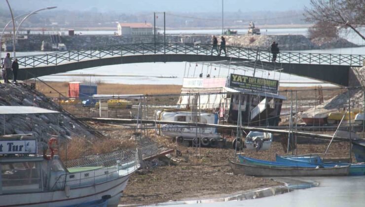 Beyşehir’de kuraklığın ardından yatlar sulara yeniden döndü