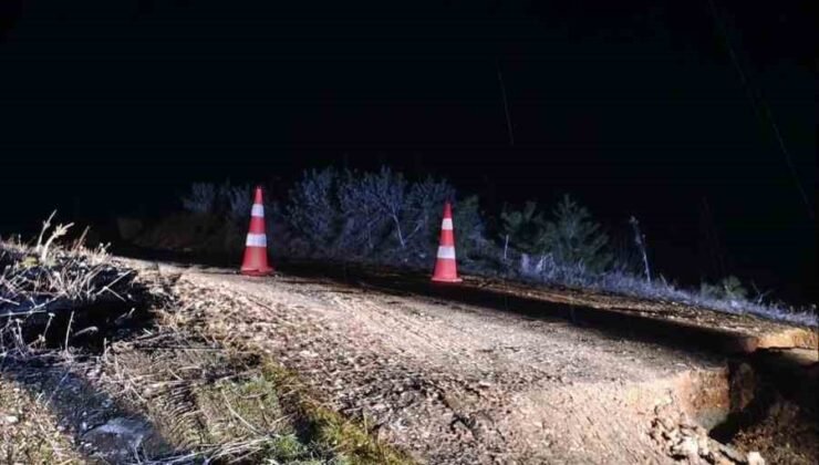 Bilecik’te yağış nedeniyle köy yolu çöktü