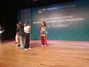 Binali Yıldırım: “Türkiye silah sanayisiyle, ekonomisiyle, her şeyden önce vatan sevgisiyle hercümerç olmuş bir milletin ülkesidir”