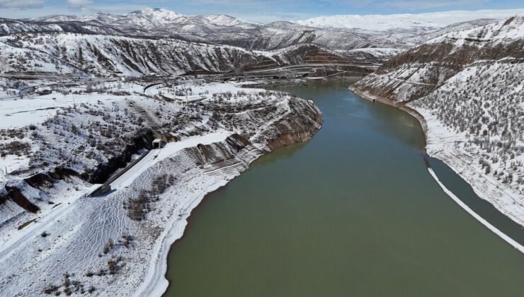 Bingöl’de kar sonrası güzel manzaralar ortaya çıktı