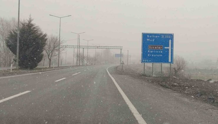 Bingöl’de kar yağışı başladı