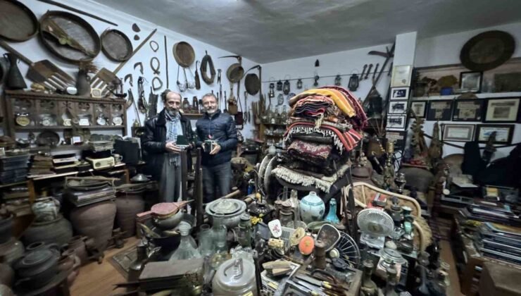 Bir bisküvi kutusuyla başladı, 15 bine yakın parçadan oluşan etnografya koleksiyonuna dönüştü