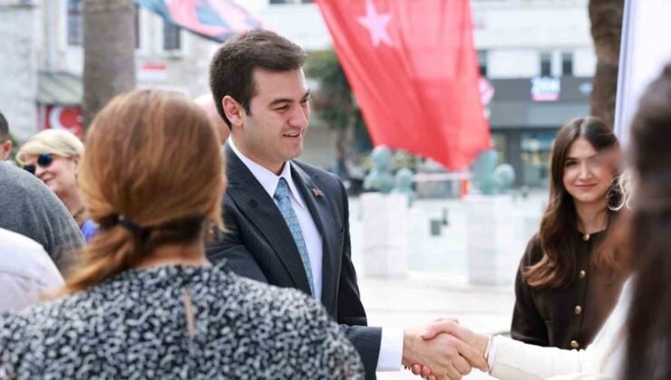 Bodrum Belediye Başkanı Mandalinci belediye personeli ile bayramlaştı