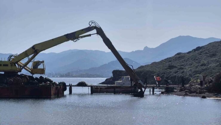 Bodrum’da iskelelerin yıkımına başlandı