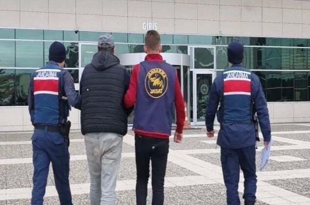 Bolu’da hırsızlık şüphelisi JASAT tarafından yakalandı