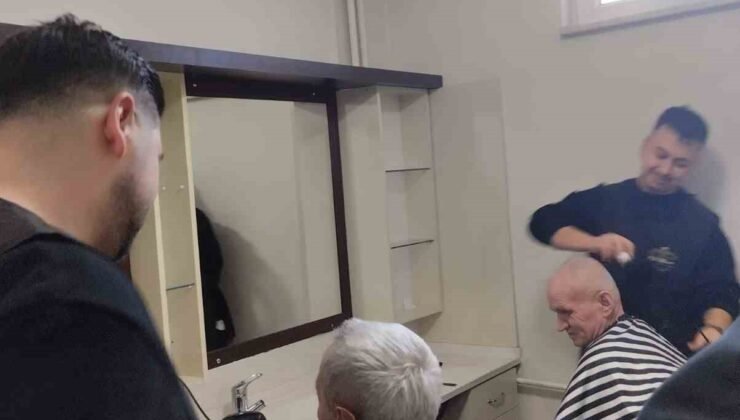 Bolu’da huzurevi sakinlerine bayram traşı