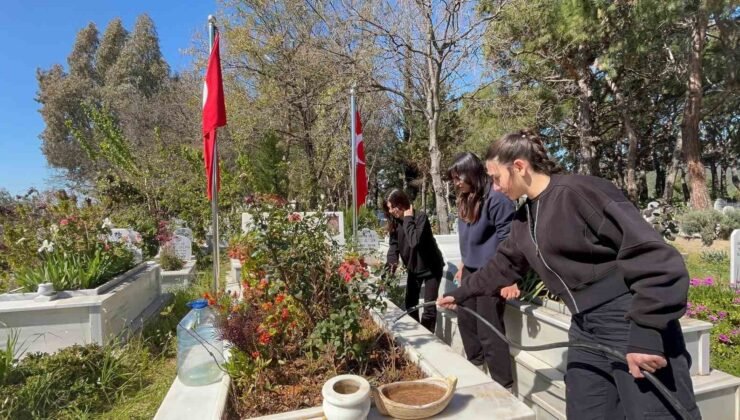 Bozyazı’da öğrencilerden şehitlere ziyaret