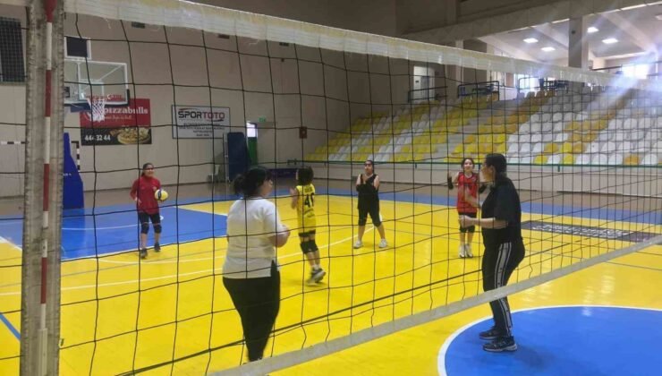 Burhaniye’ de anlamlı turnuva