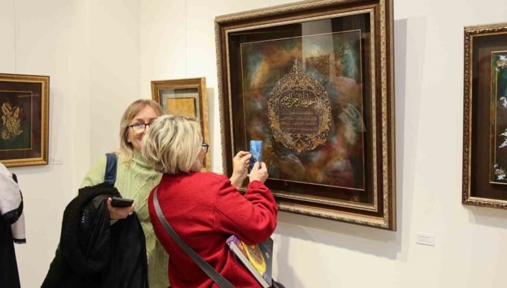 Bursa’da geleneksel sanatlara anlamlı katkı: “Zer-i Nâb” Tezhip Sergisi açıldı