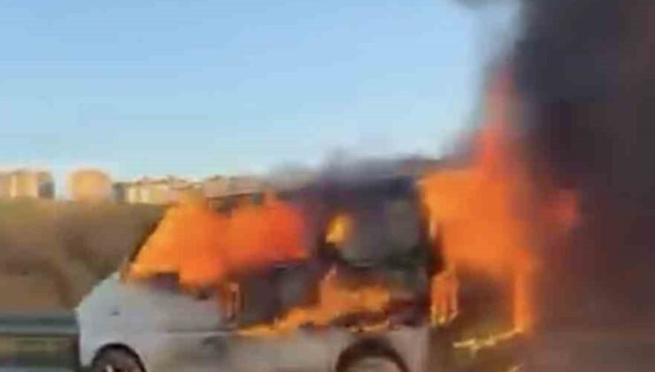 Bursa’da hafif ticari araç alev aldı