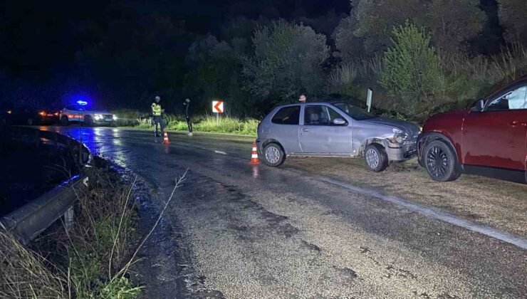 Bursa’da iki otomobil çarpıştı: 1 kişi yaralandı, 11 aylık bebek faciadan döndü