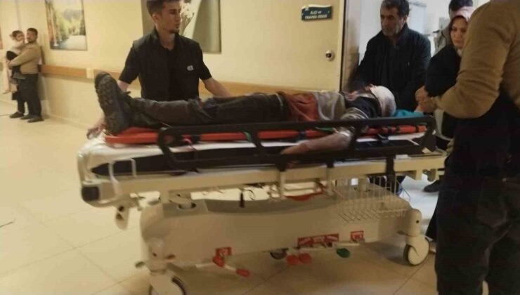 Bursa’da otomobil park halindeki tırın altına girdi: 1 yaralı