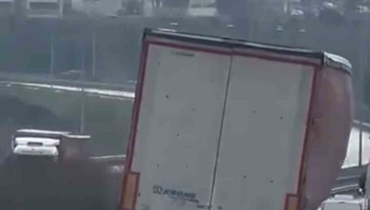 Bursa’da tır yan şekilde ilerledi