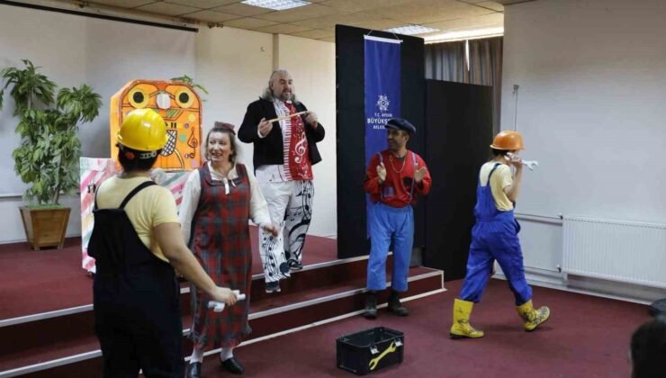 Büyükşehir, Köşklü minikleri tiyatroyla buluşturdu