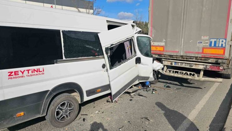Çerkezköy’de işçi servisi tıra çarptı: 1’i ağır 4 yaralı