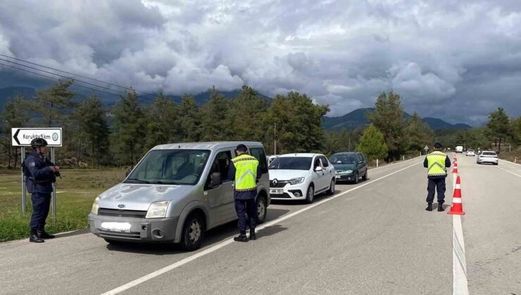 Çeşitli suçlardan aranan 38 şahıs tutuklandı