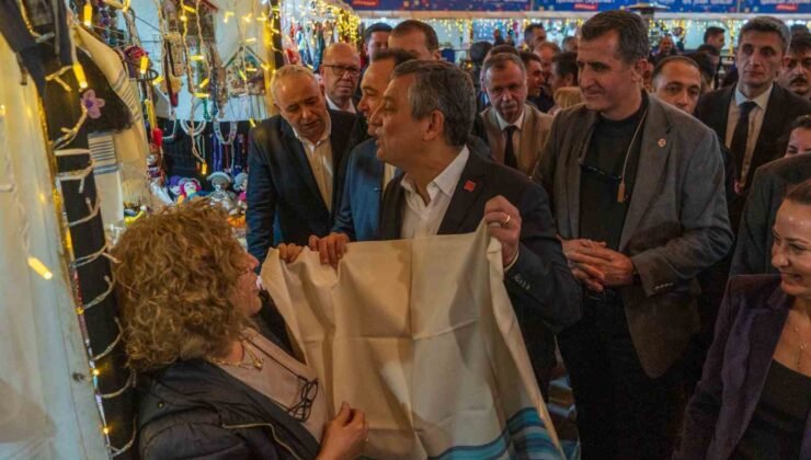 CHP Genel Başkanı Özel’den Manisa’da buruk iftar