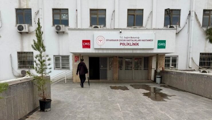 Çocuk Hastalıkları Hastanesinde bayramda örnek uygulama