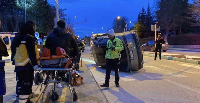 Çorum’da minibüsle çarpışan cip yan yattı: 1 yaralı