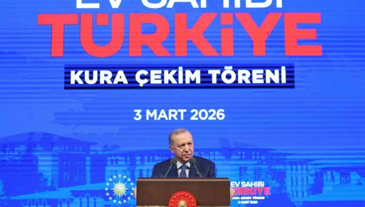 Cumhurbaşkanı Erdoğan: “Elleri öpülesi öğretmenlerimize yönelik şiddetin hiçbir gerekçesi hiçbir mazereti olamaz”