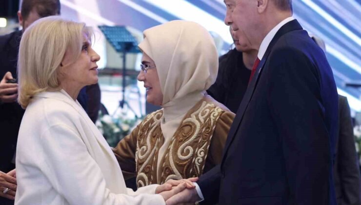 Cumhurbaşkanı Erdoğan: “Her kim, kadına ve çocuğa şiddet uyguluyorsa, zulmediyorsa insanlıktan nasibini almamış demektir”