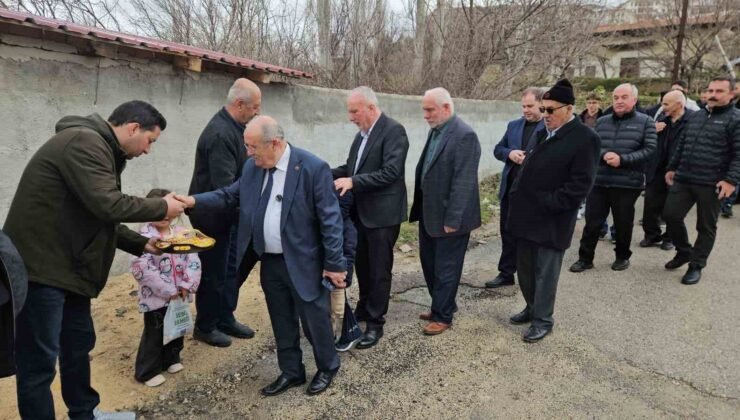 Darende’de yarım asırlık bayramlaşma geleneği