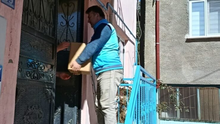 Derebucak’ta yardım kolileri ihtiyaç sahiplerine ulaştırıldı