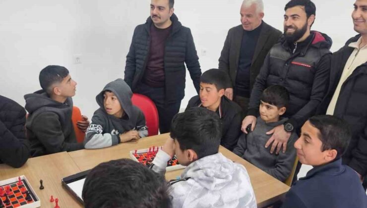 Dicle Kaymakamı Atış, gençlik kampında sporcu gençlerle buluştu