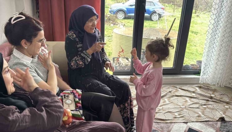 Diller sustu, sevgi konuştu: Bu bayram herkesi duygulandırdı