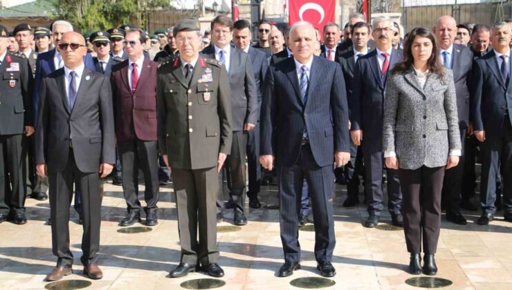 Diyarbakır’da 18 Mart Şehitleri Anma ve Çanakkale Deniz Zaferi programı düzenlendi