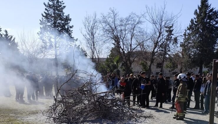 Dörtyol’da öğrencilere yangın eğitimi verildi