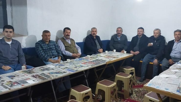 Dumlupınar Kaymakamı Teltik, muhtarlarla iftar yemeğinde bir araya geldi