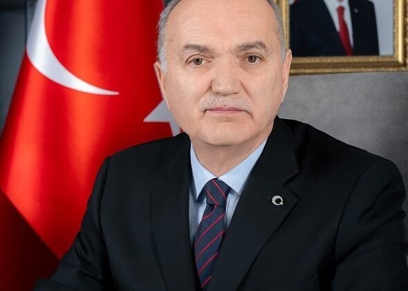 Düzce Belediye Başkanı Özlü’den “iş insanlarından para isteniyor” iddialarına tepki